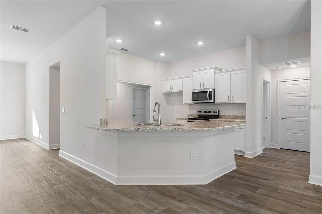 Photo 3 of 5 Porter Ln, Palm Coast, FL 32164