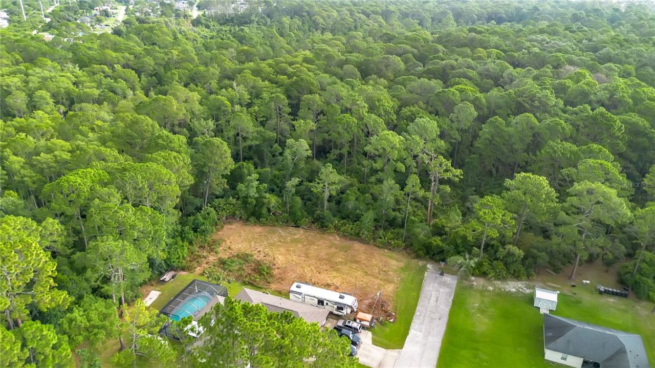 Photo 5 of 3198 Snow Dr, Deltona, FL 32738