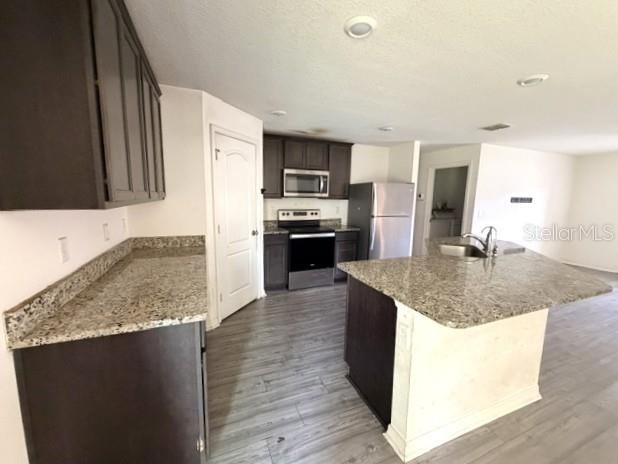 Photo 4 of 3494 Apple Orchard Dr, Deltona, FL 32738