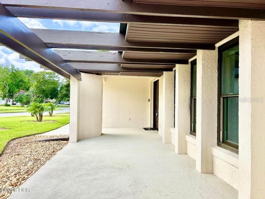 Photo 5 of 120 Peachtree Cir, Daytona Beach, FL 32114