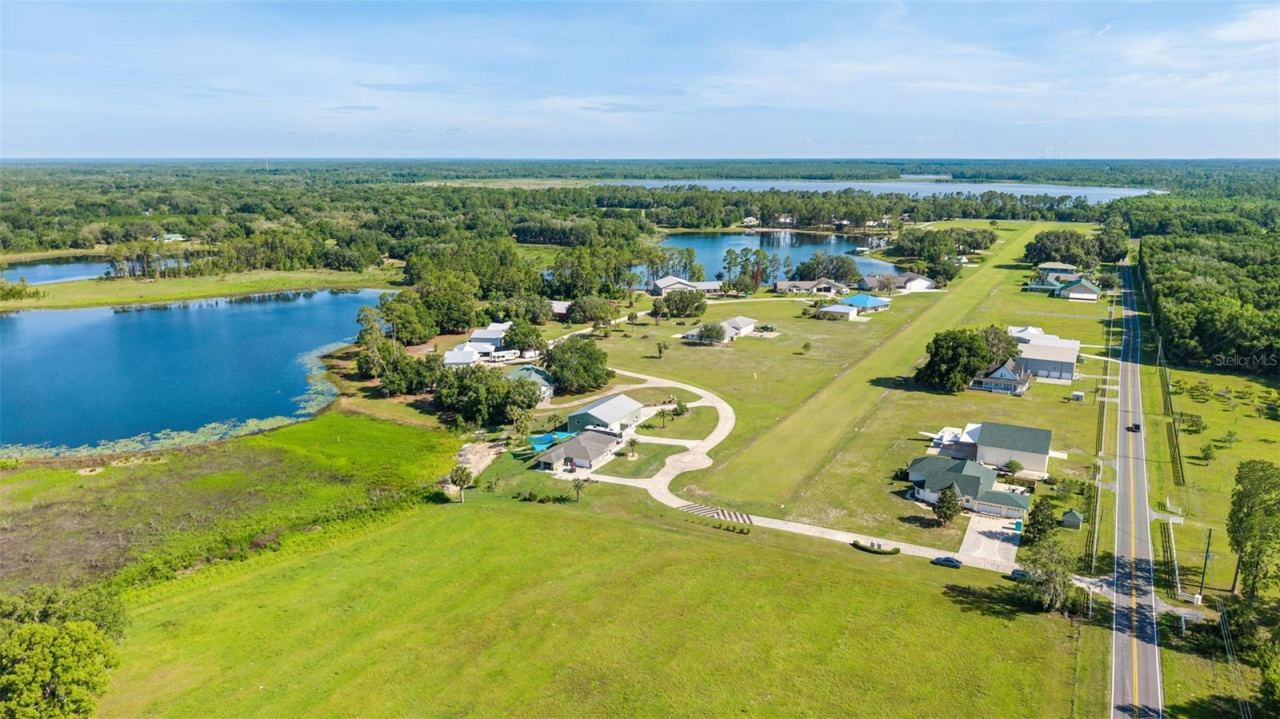 Photo 5 of 107 Eagles Nest Ln, Crescent City, FL 32112