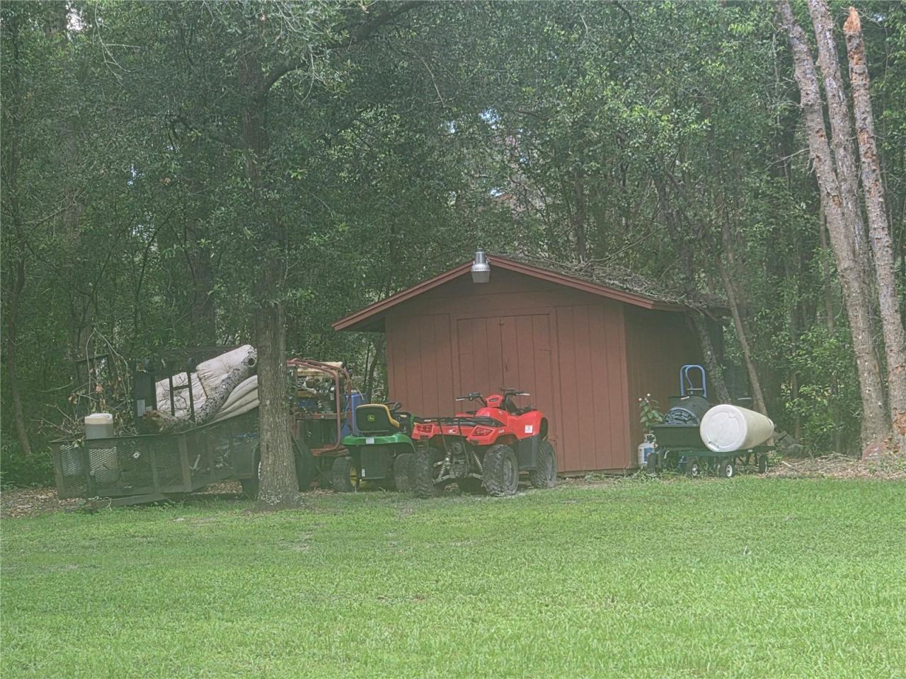 Photo 5 of 2417 S Oak Park Dr, Deland, FL 32724