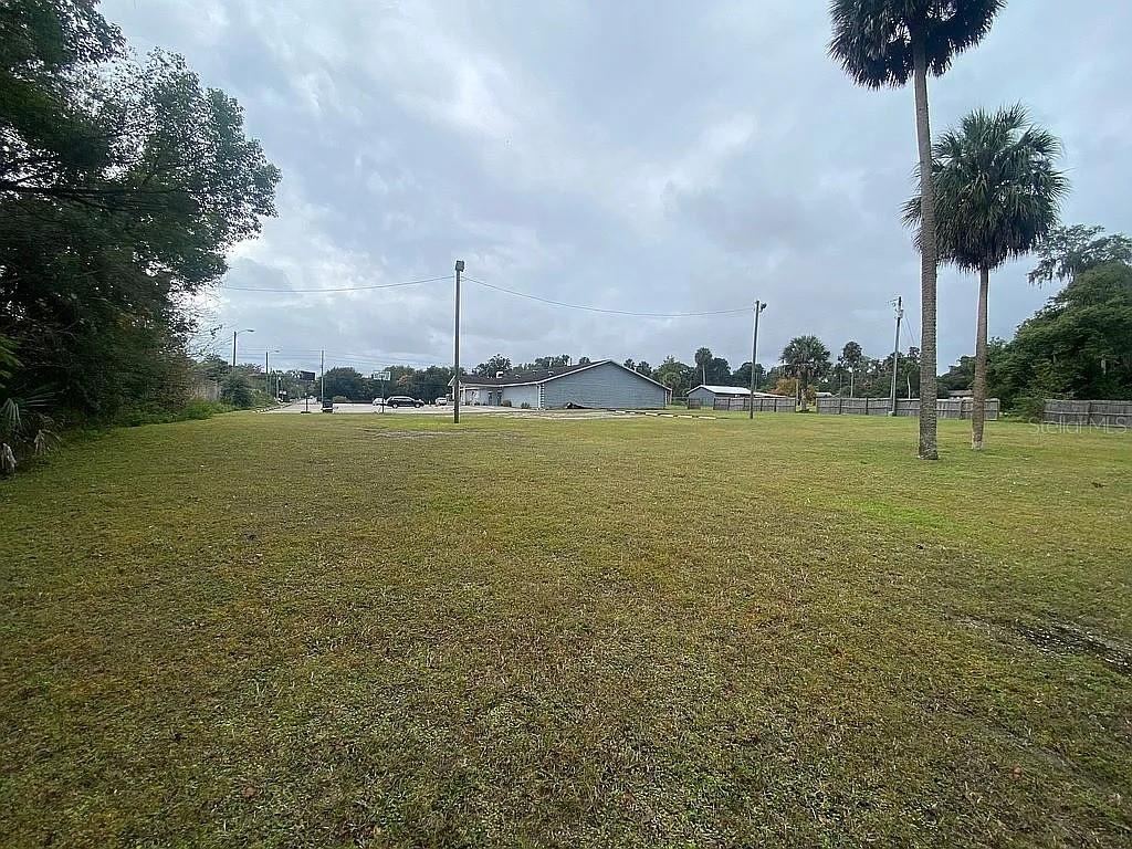 Photo 5 of 301 W Blue Springs Ave, Orange City, FL 32763