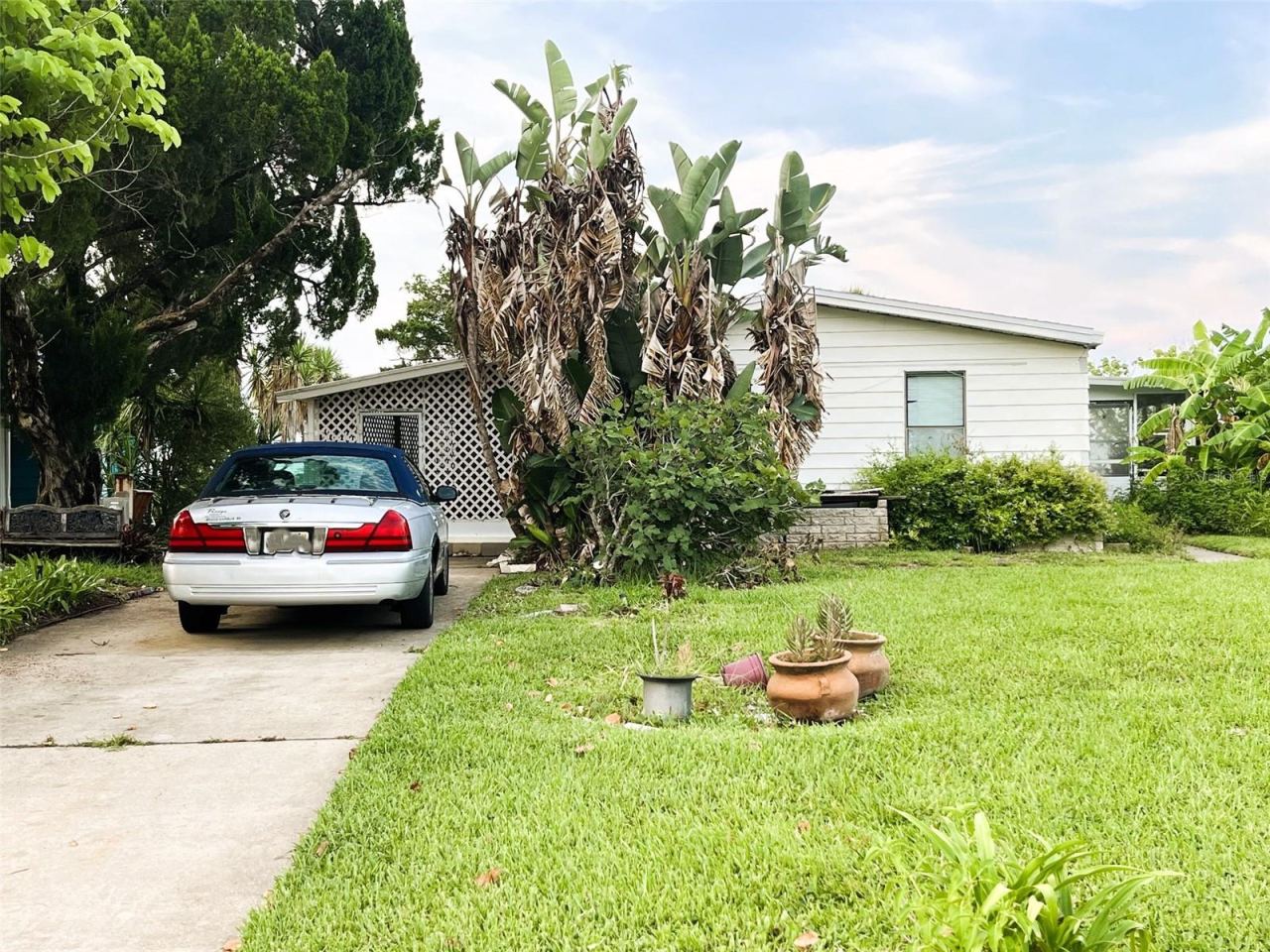 Photo 4 of 281 Golden Bay Blvd, Oak Hill, FL 32759