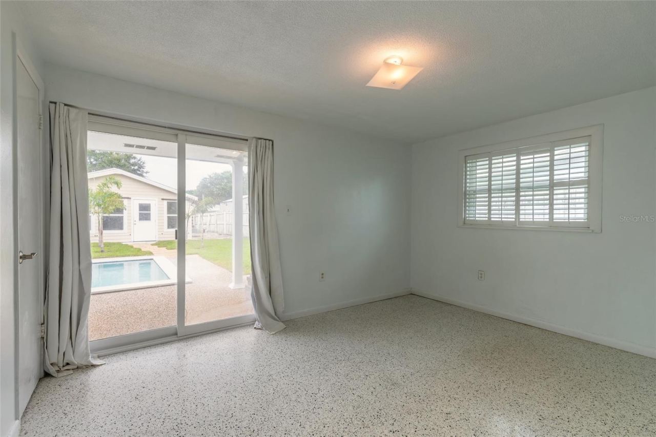 Photo 5 of 808 E 16th Ave, New Smyrna Beach, FL 32169
