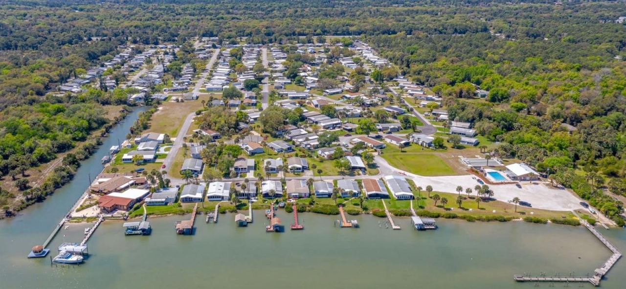 Photo 4 of 152 Red Bass Ln, Edgewater, FL 32141