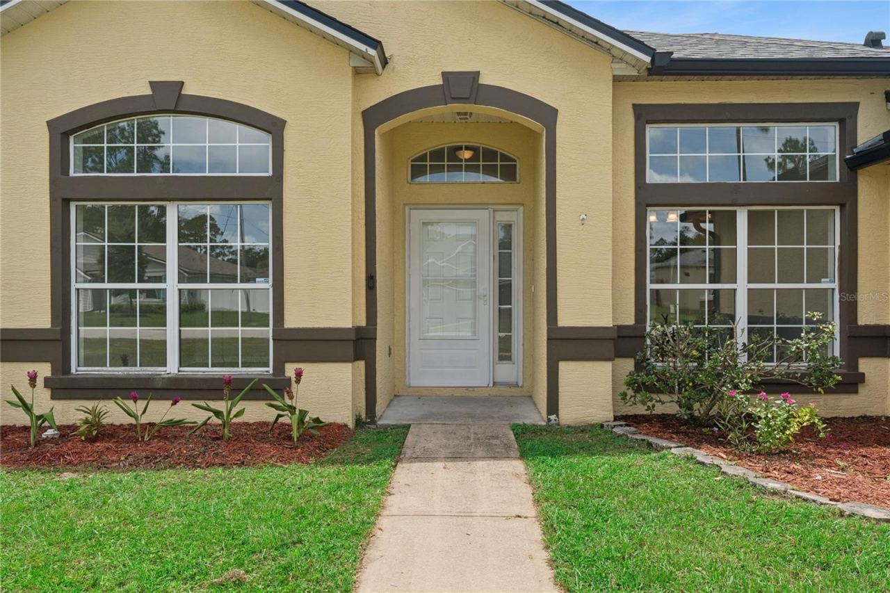 Photo 4 of 43 Raemoor Dr, Palm Coast, FL 32164