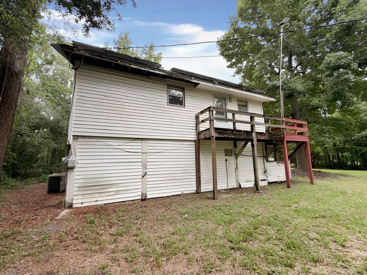 Photo 4 of 109 Hanpard Ln, Palatka, FL 32177