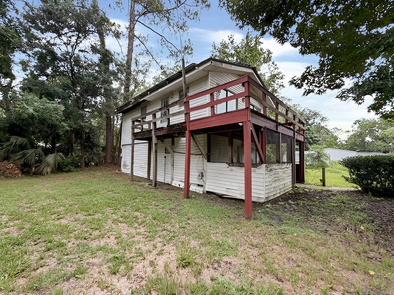 Photo 5 of 109 Hanpard Ln, Palatka, FL 32177