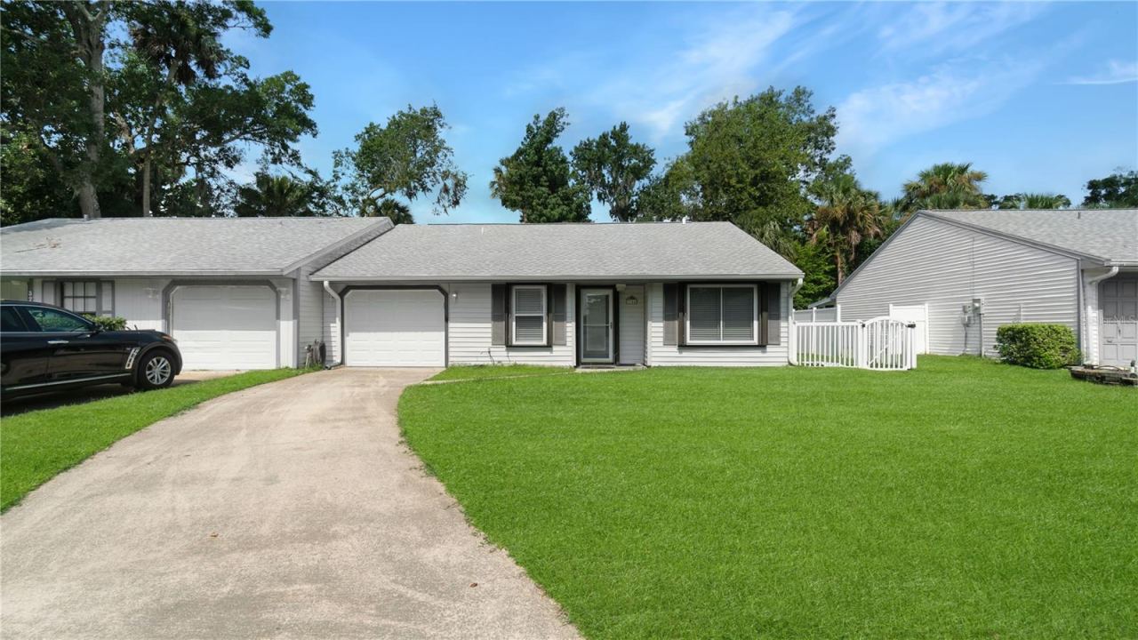 Photo 5 of 3744 Gatewood Dr, Port Orange, FL 32129