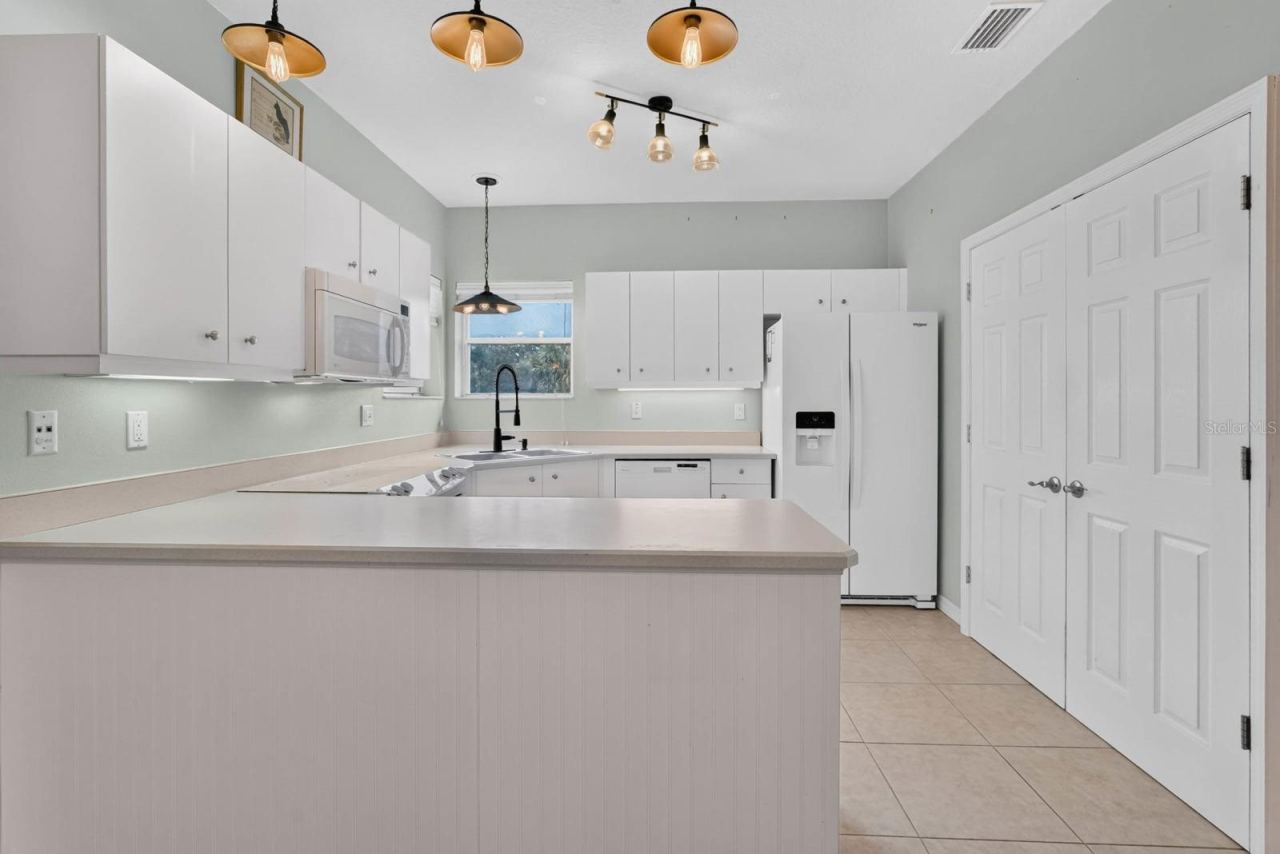 Photo 4 of 31 Magnolia Dr S, Ormond Beach, FL 32174