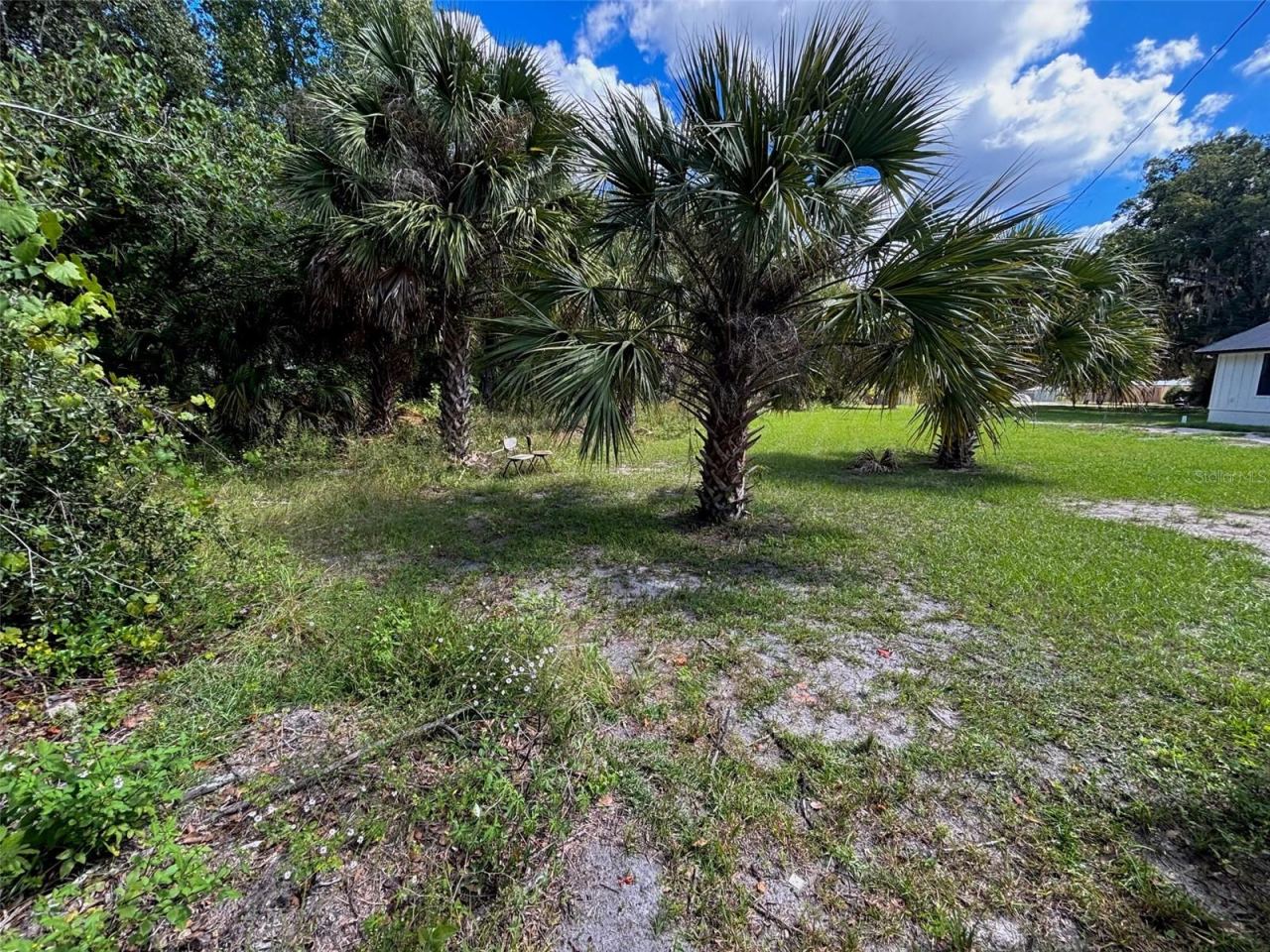 Photo 4 of 404 Grove St, Melrose, FL 32666