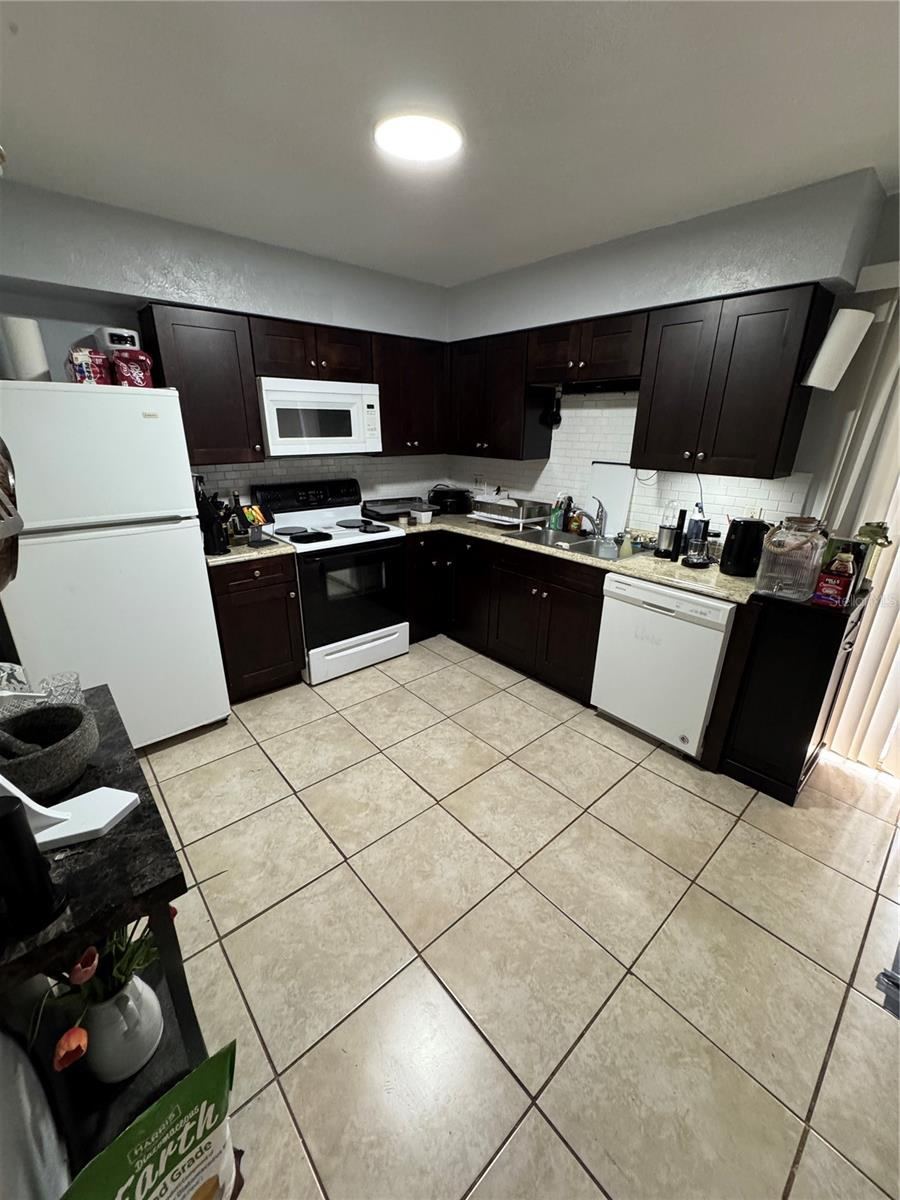 Photo 2 of 4003 Woodfern Dr #c2, Orlando, FL 32839