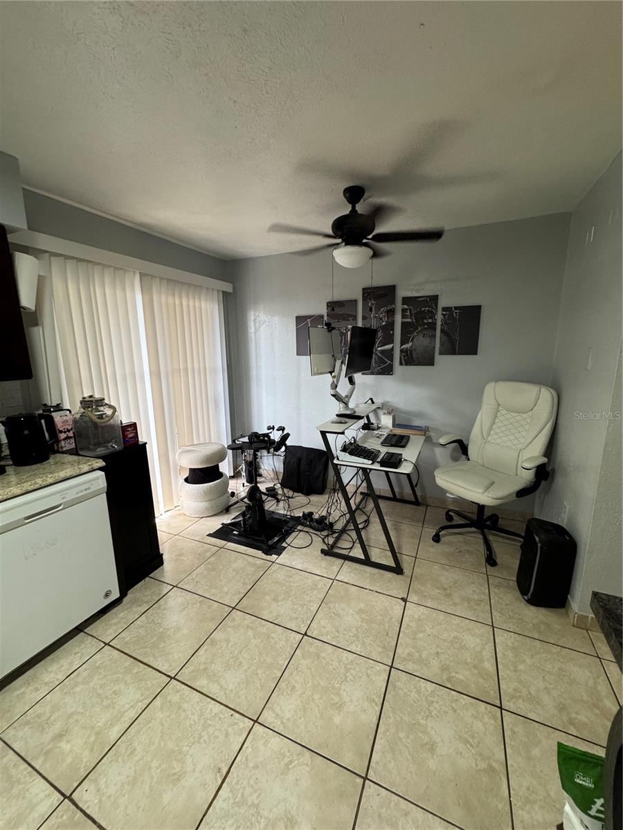 Photo 3 of 4003 Woodfern Dr #c2, Orlando, FL 32839