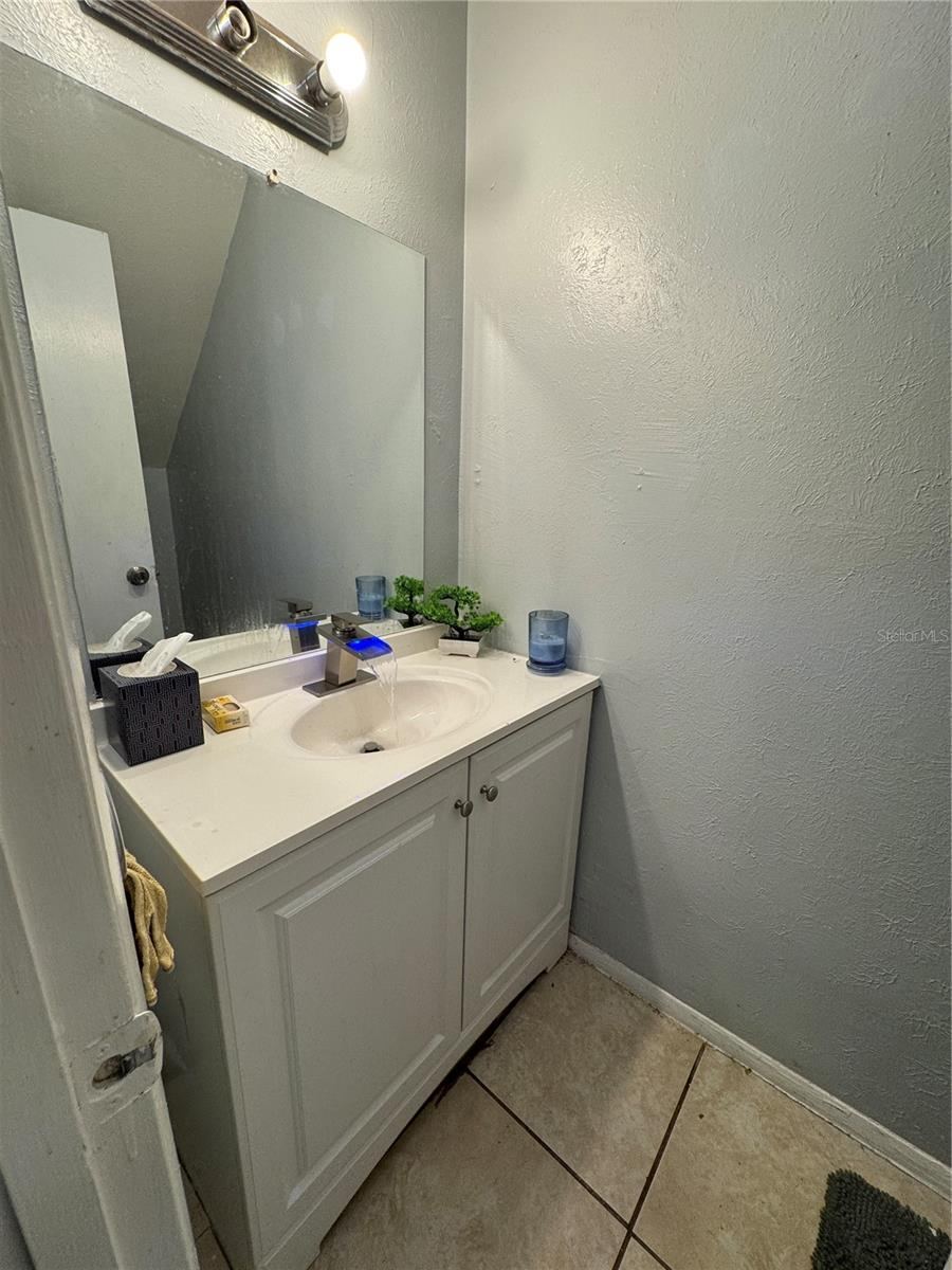 Photo 5 of 4003 Woodfern Dr #c2, Orlando, FL 32839