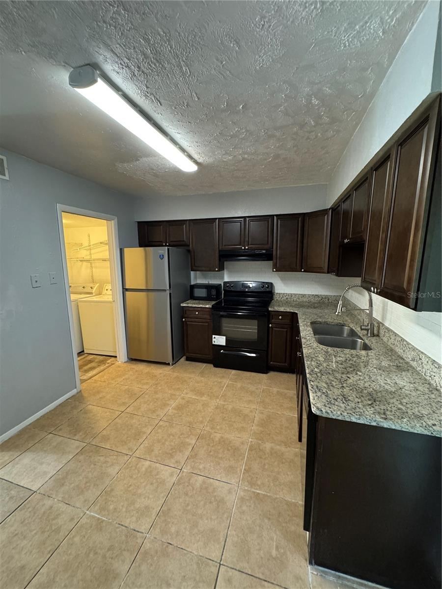 Photo 3 of 3976 Crayrich Cir #c1, Orlando, FL 32839