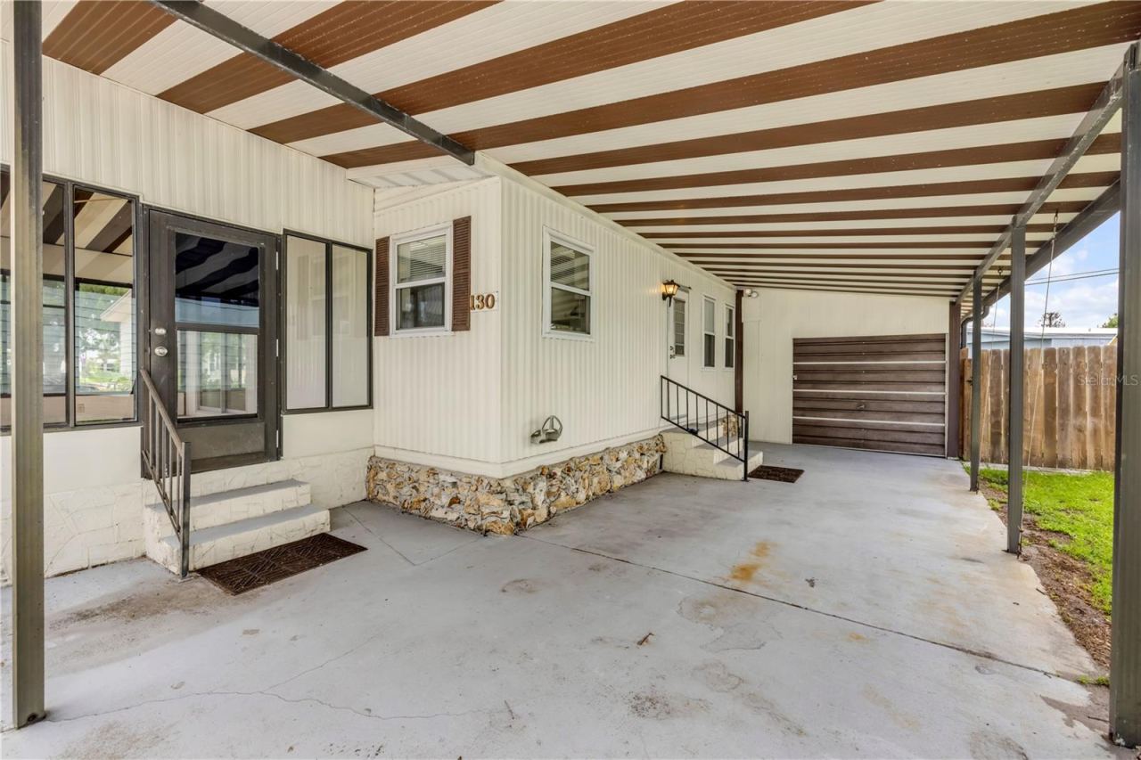 Photo 4 of 130 Pine St, Edgewater, FL 32141