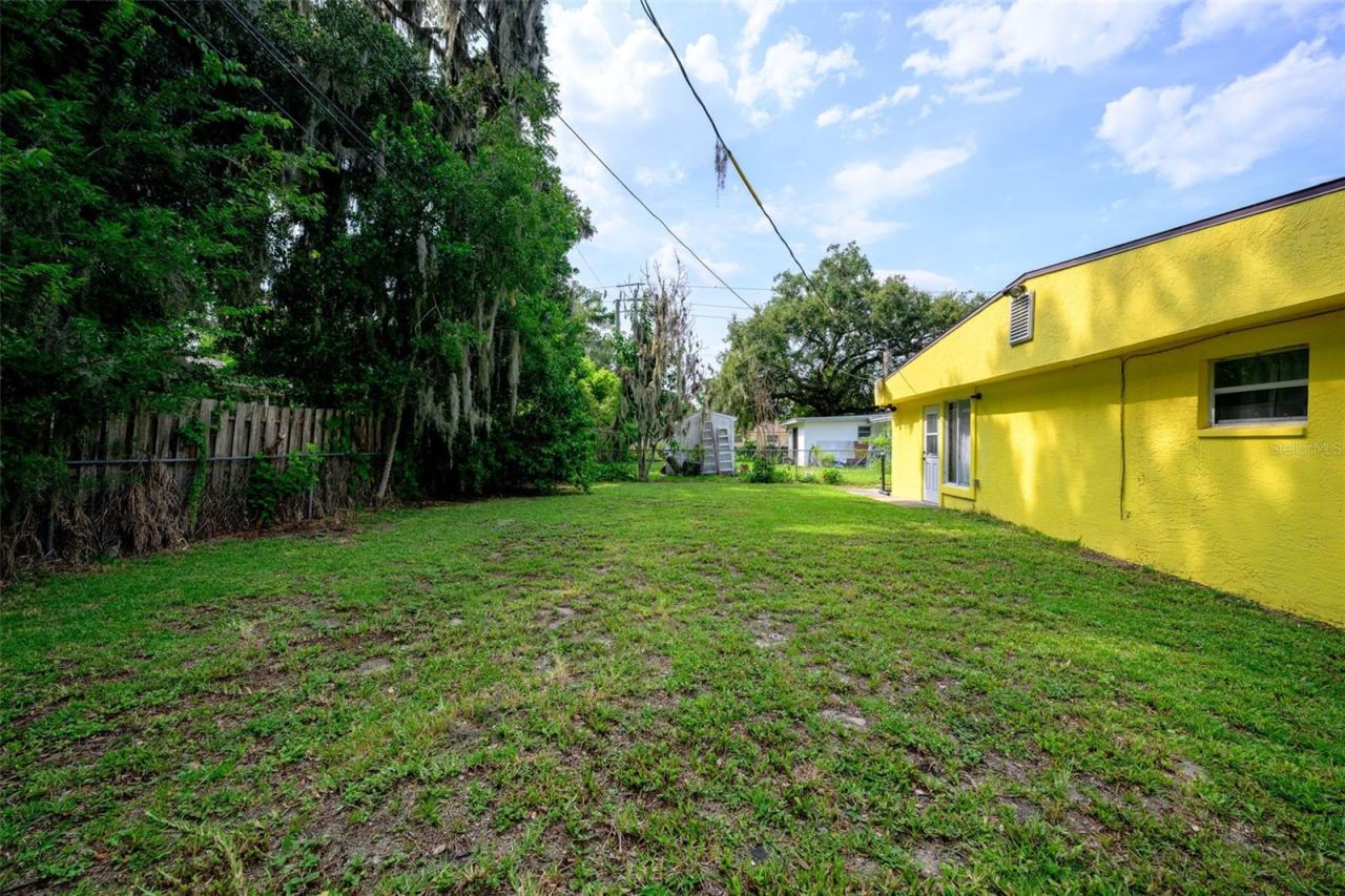 Photo 5 of 1003 Cherokee Ranch Rd, Holly Hill, FL 32117