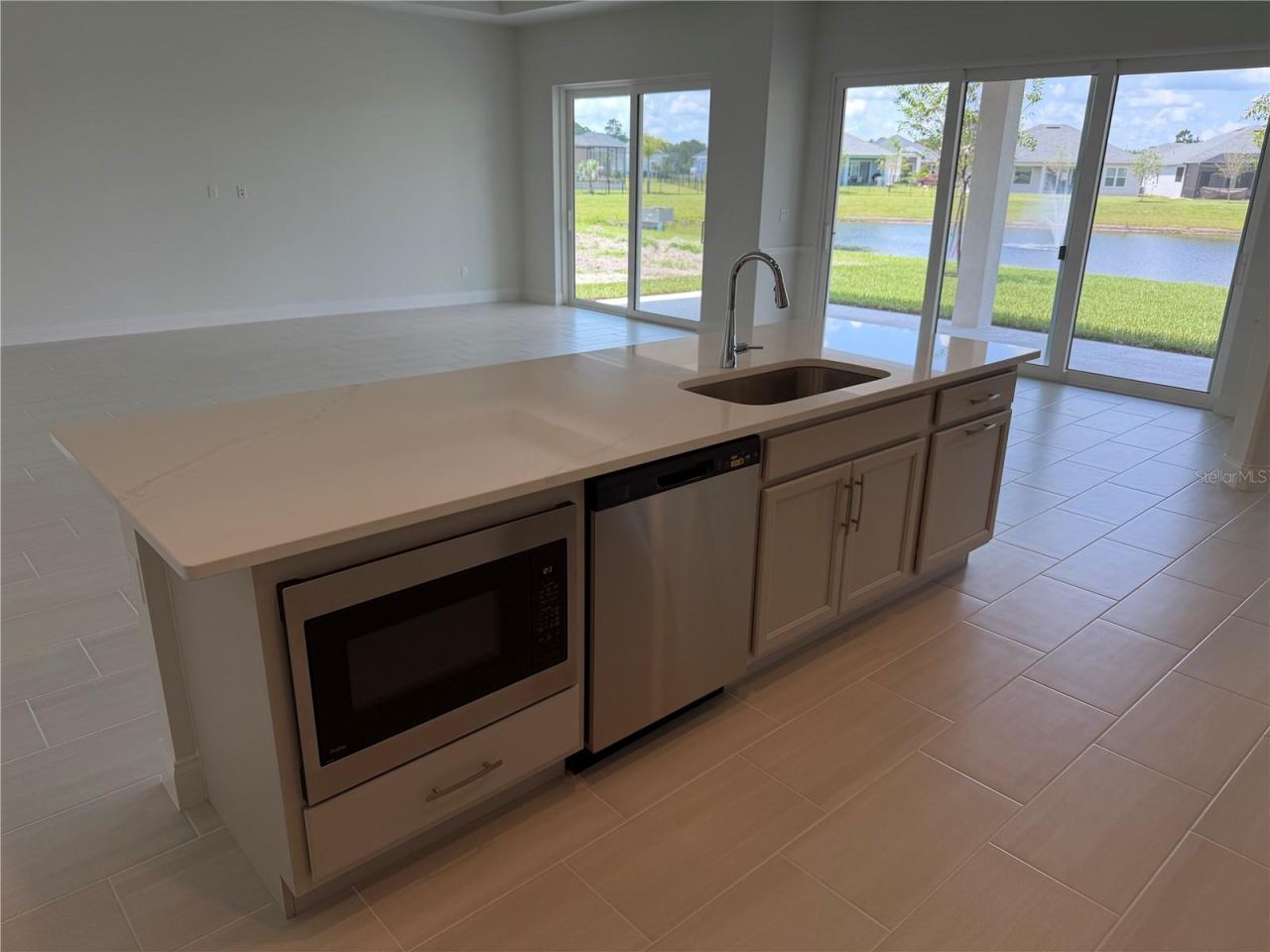 Photo 5 of 1664 Lake Reserve Dr, Deland, FL 32724