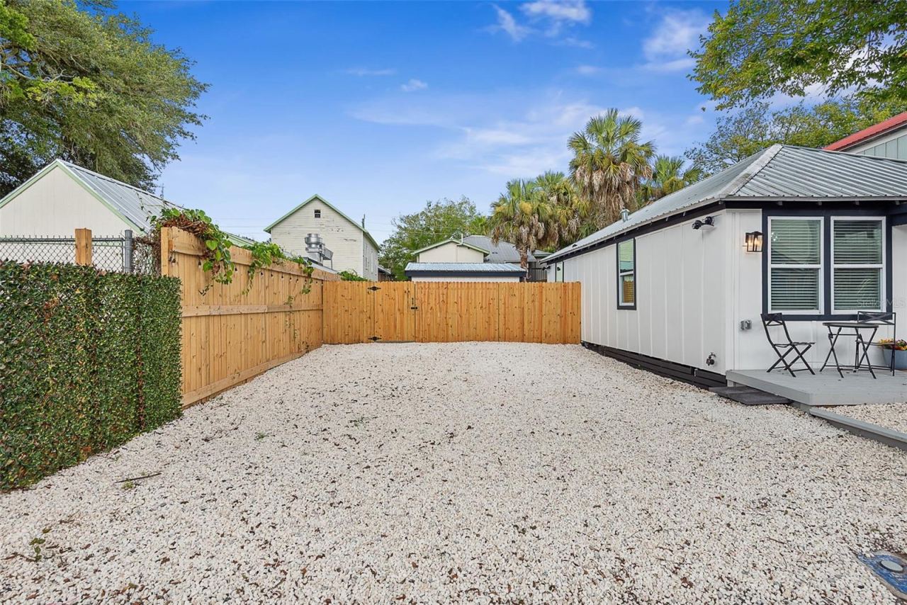 Photo 4 of 63 Oneida St, St Augustine, FL 32084