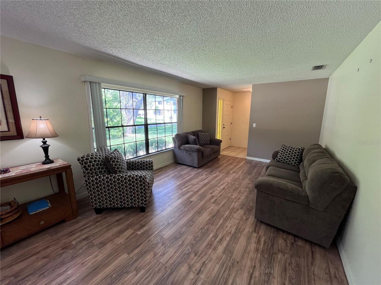 Photo 4 of 2117 Yorkshire Dr, Deland, FL 32724