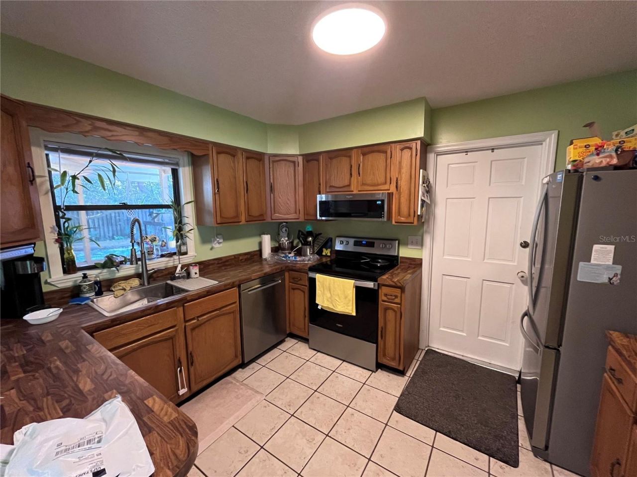 Photo 5 of 2117 Yorkshire Dr, Deland, FL 32724
