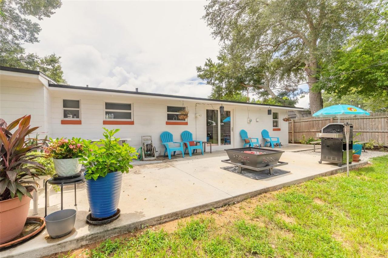 Photo 4 of 1245 Essex Rd, Daytona Beach, FL 32117
