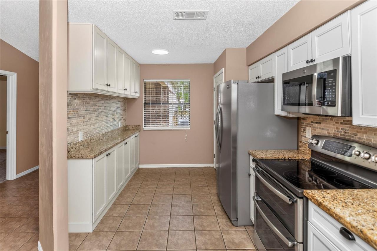 Photo 4 of 168 Bermuda Petrel Ct, Daytona Beach, FL 32119