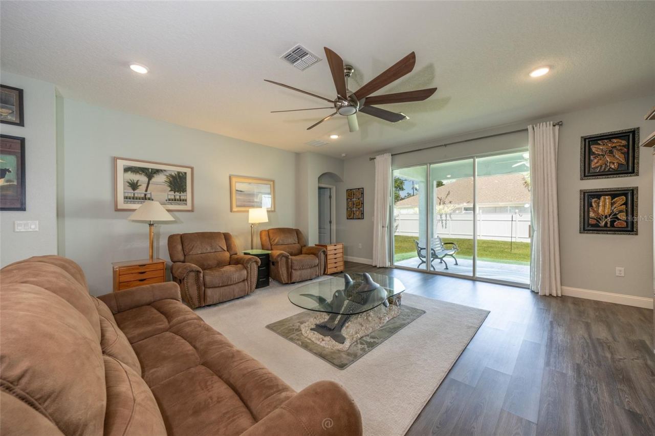 Photo 3 of 17 White Haven Ln, Palm Coast, FL 32164