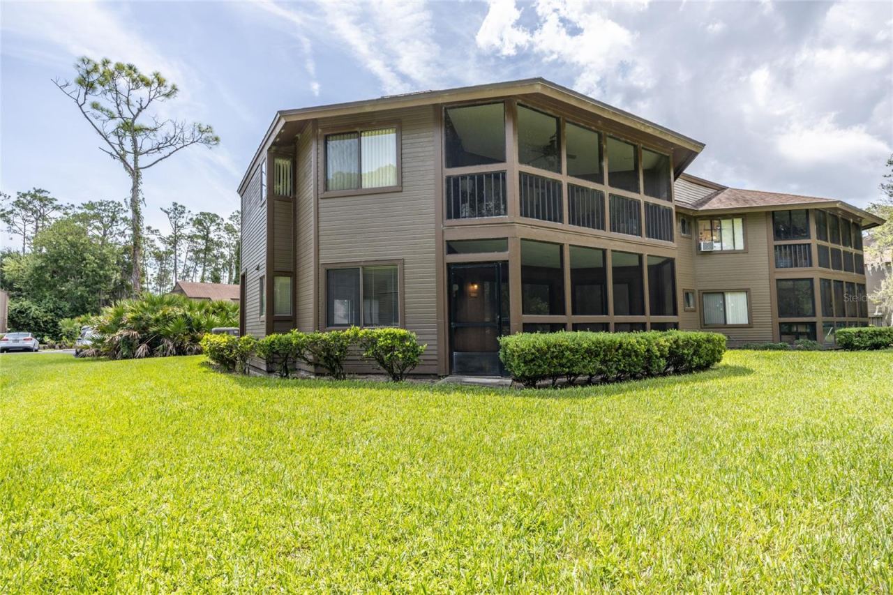 Photo 3 of 9 Southbury Ct #9, Palm Coast, FL 32137