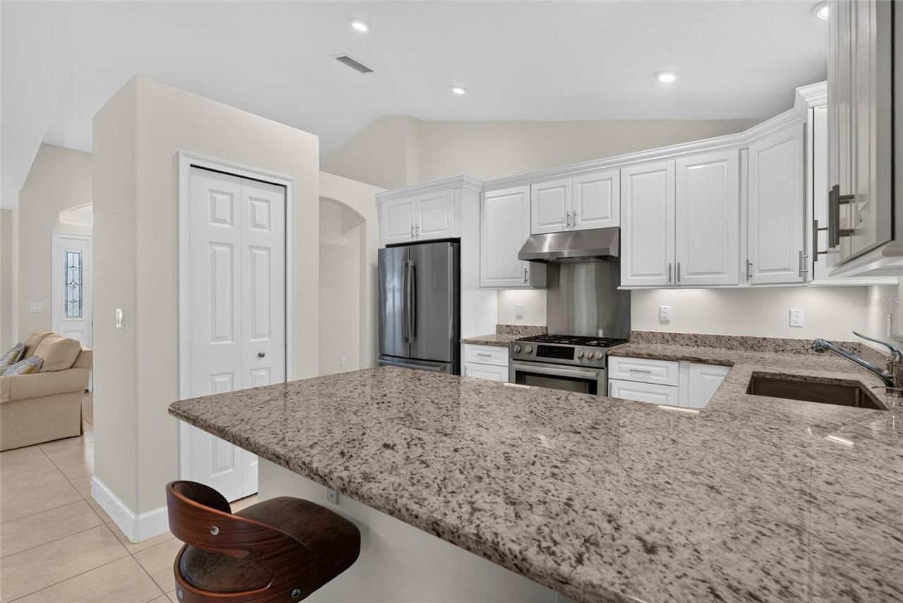 Photo 4 of 39 White House Dr, Palm Coast, FL 32164