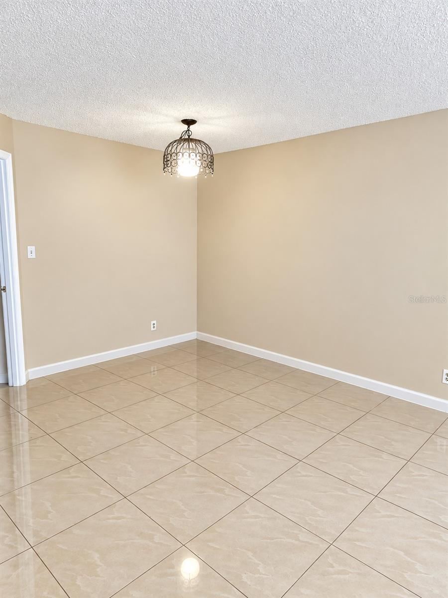 Photo 4 of 2512 Lemon Tree Ln #3c, Orlando, FL 32839