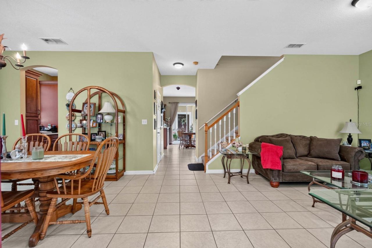 Photo 5 of 239 W Tarrington Dr, Deland, FL 32724