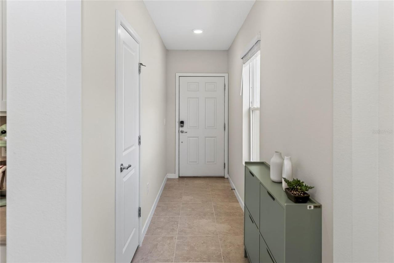 Photo 4 of 3082 Green Park Dr, Deland, FL 32724
