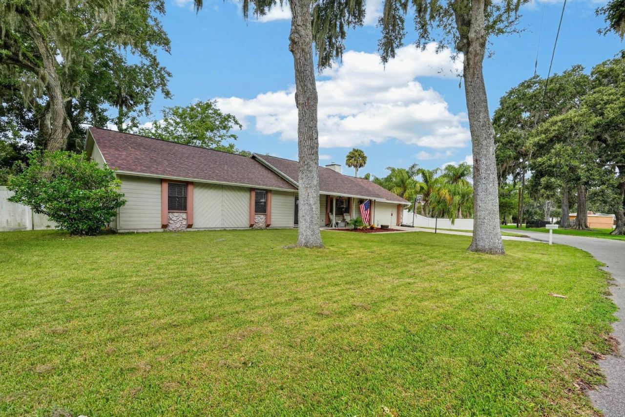 Photo 4 of 105 Eddy Ln, Port Orange, FL 32129