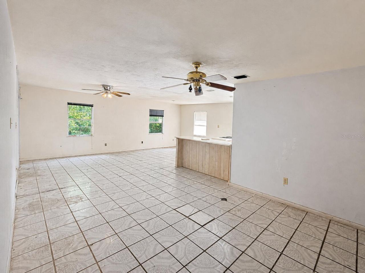 Photo 2 of 6806 Se 215th St, Hawthorne, FL 32640