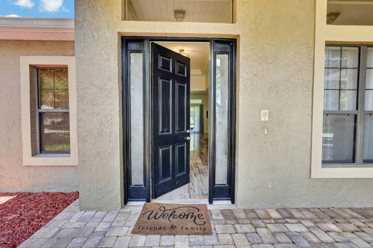 Photo 5 of 1517 Clapton Dr, Deland, FL 32720