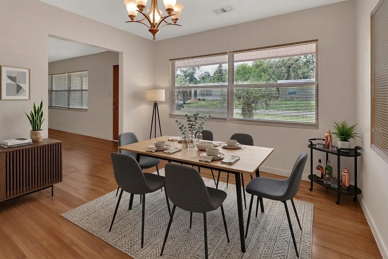 Photo 5 of 1502 Stevens Ave, Deland, FL 32720