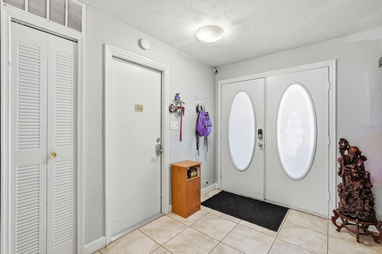Photo 4 of 934 Wilmington Dr, Deltona, FL 32725