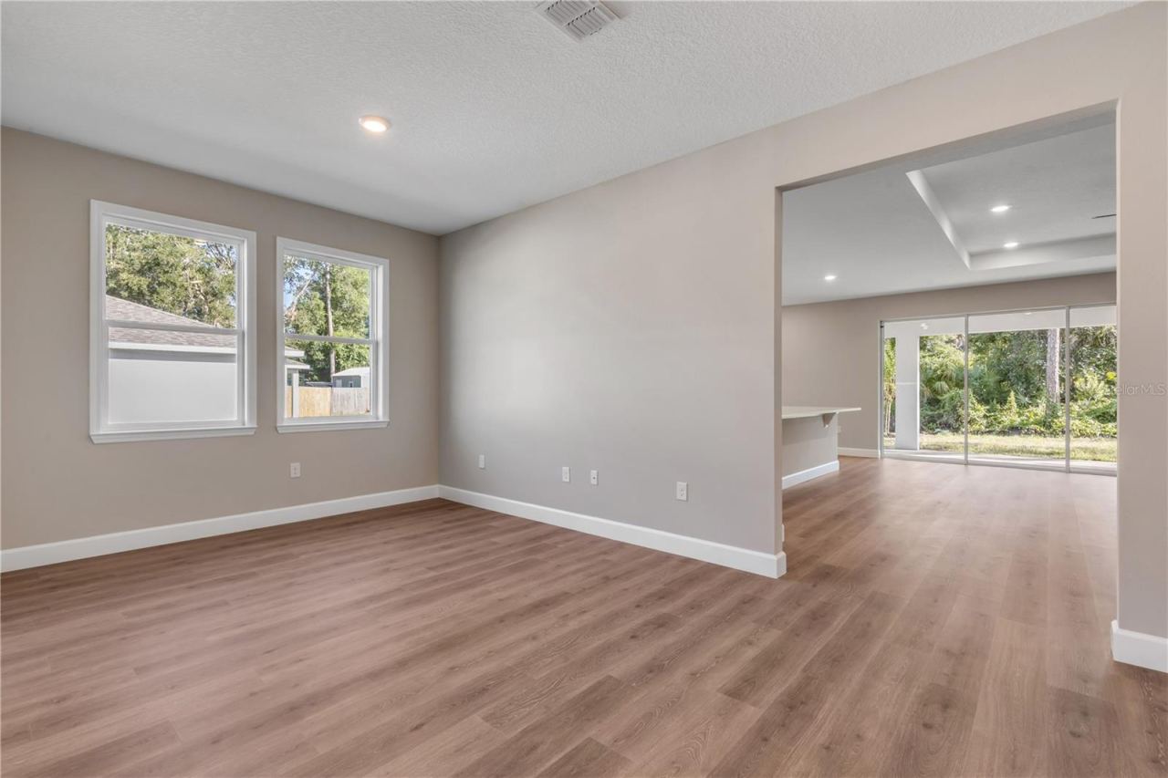 Photo 4 of 188 Persimmon Dr, Palm Coast, FL 32164