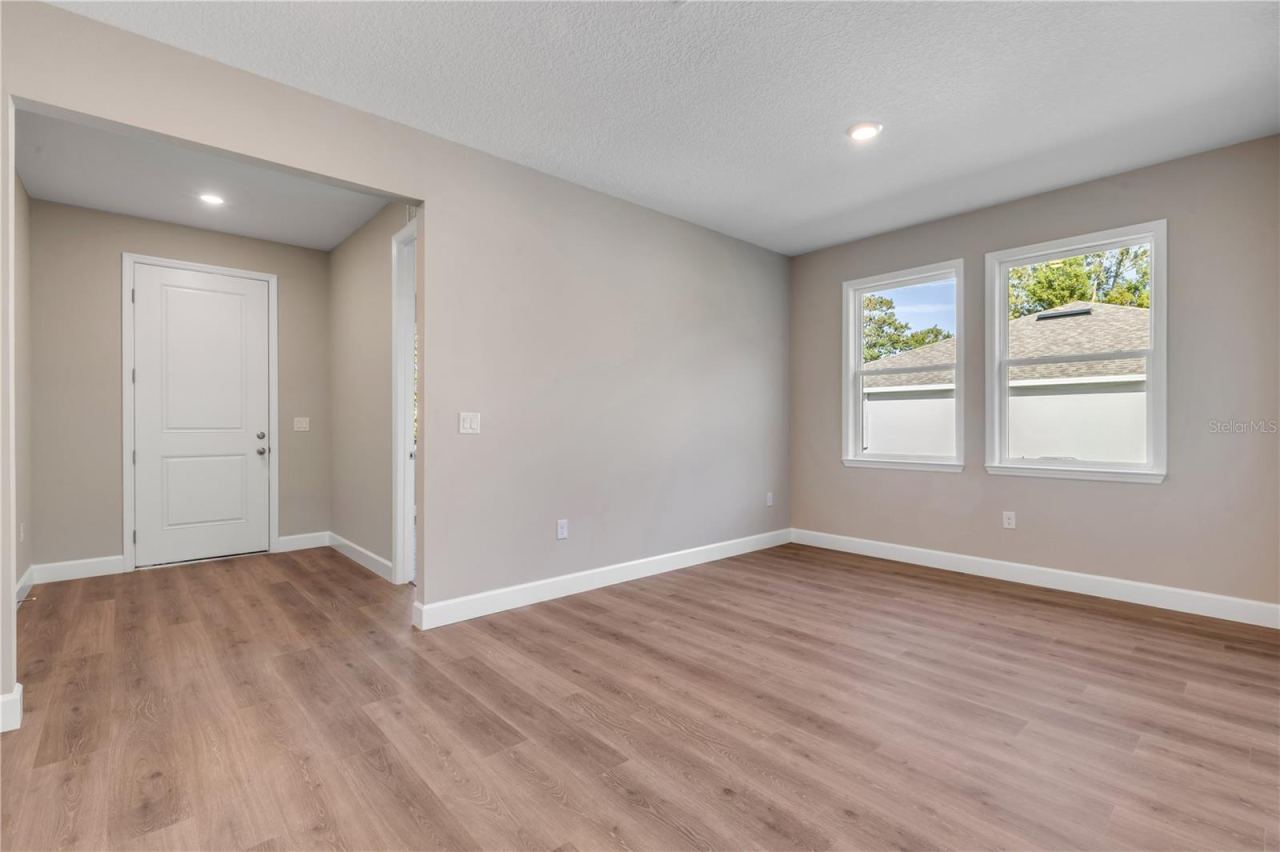 Photo 5 of 188 Persimmon Dr, Palm Coast, FL 32164