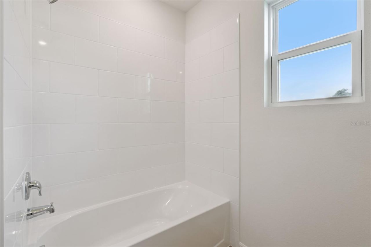 Photo 5 of 2520 Dorset Ct, Ormond Beach, FL 32174