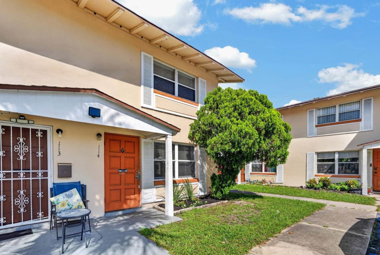 Photo 4 of 1600 S Palmetto Ave #114, South Daytona, FL 32119