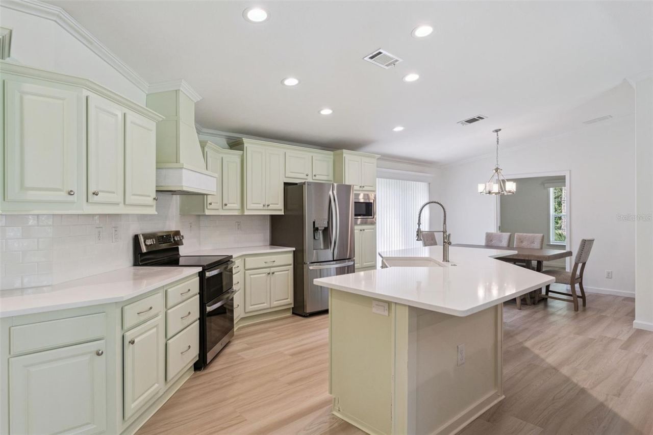 Photo 5 of 1161 Lake Harney Woods Blvd, Mims, FL 32754