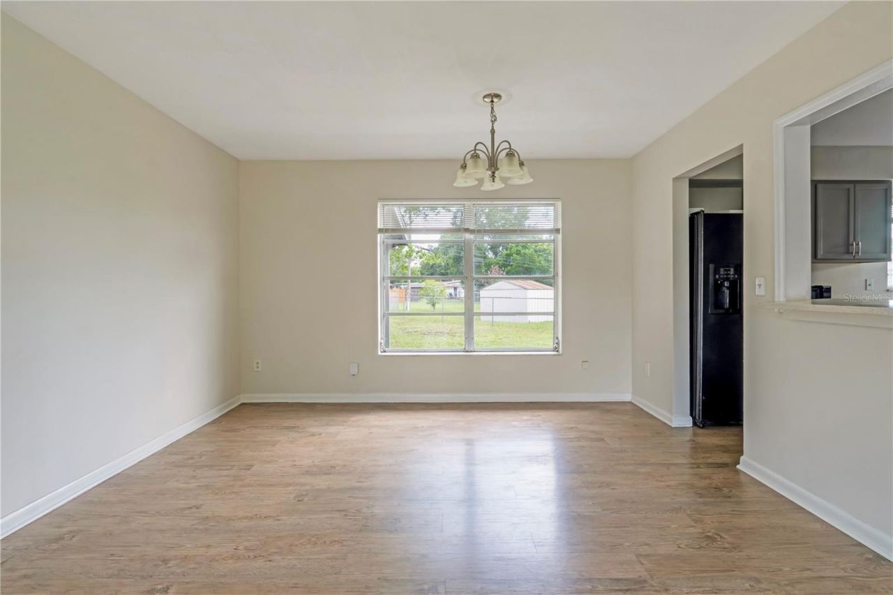 Photo 5 of 962 Rockhill St, Deltona, FL 32725