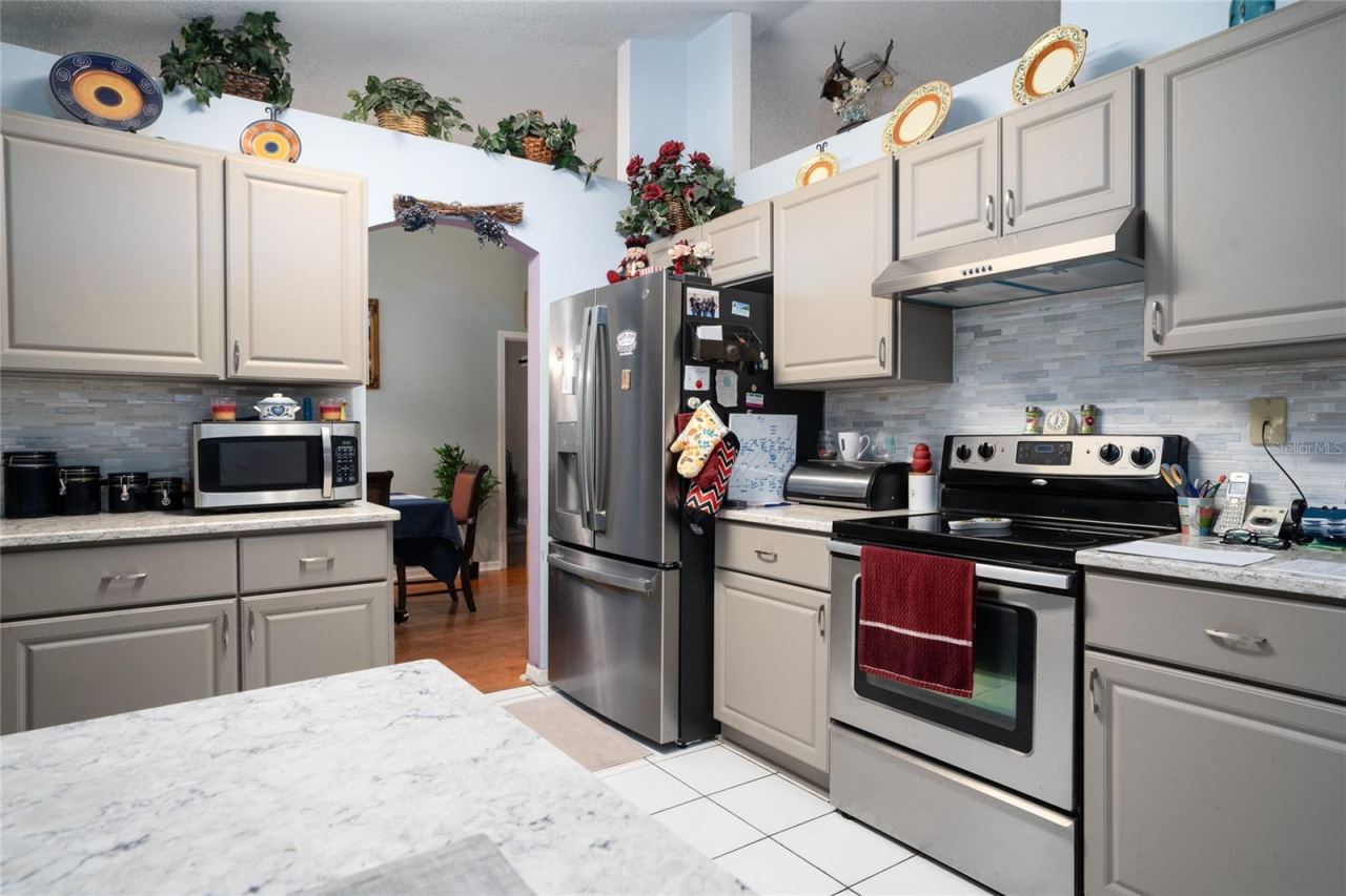 Photo 5 of 832 White Birch Ct, Orange City, FL 32763
