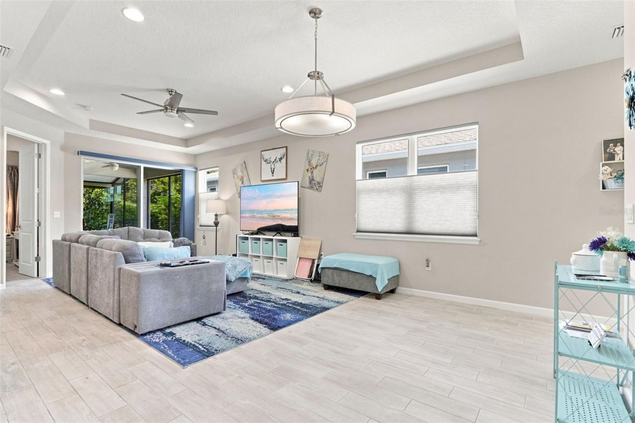 Photo 5 of 177 Old Moss Cir, Deland, FL 32724