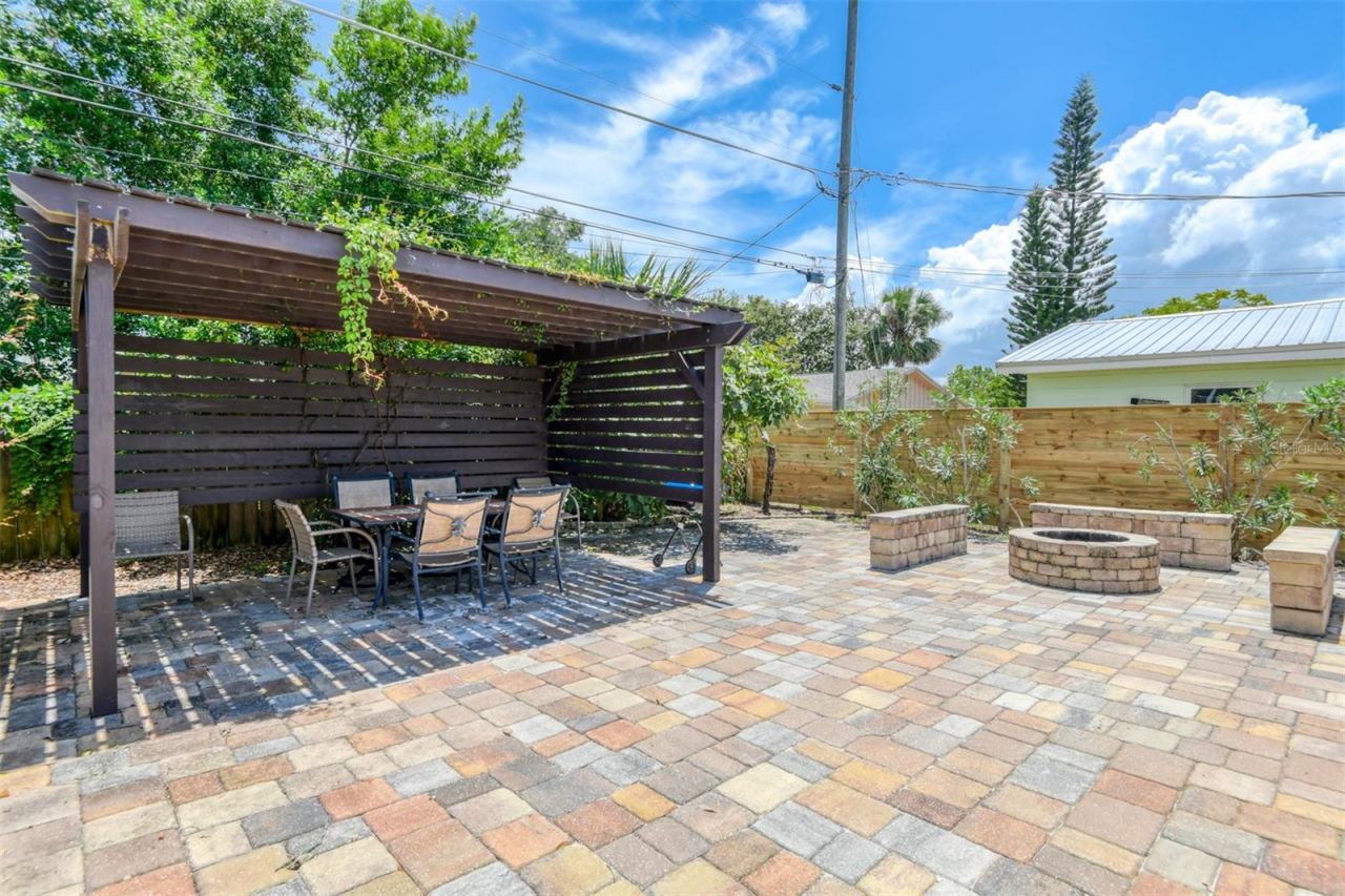 Photo 4 of 15 Sea Park Dr, St Augustine, FL 32080