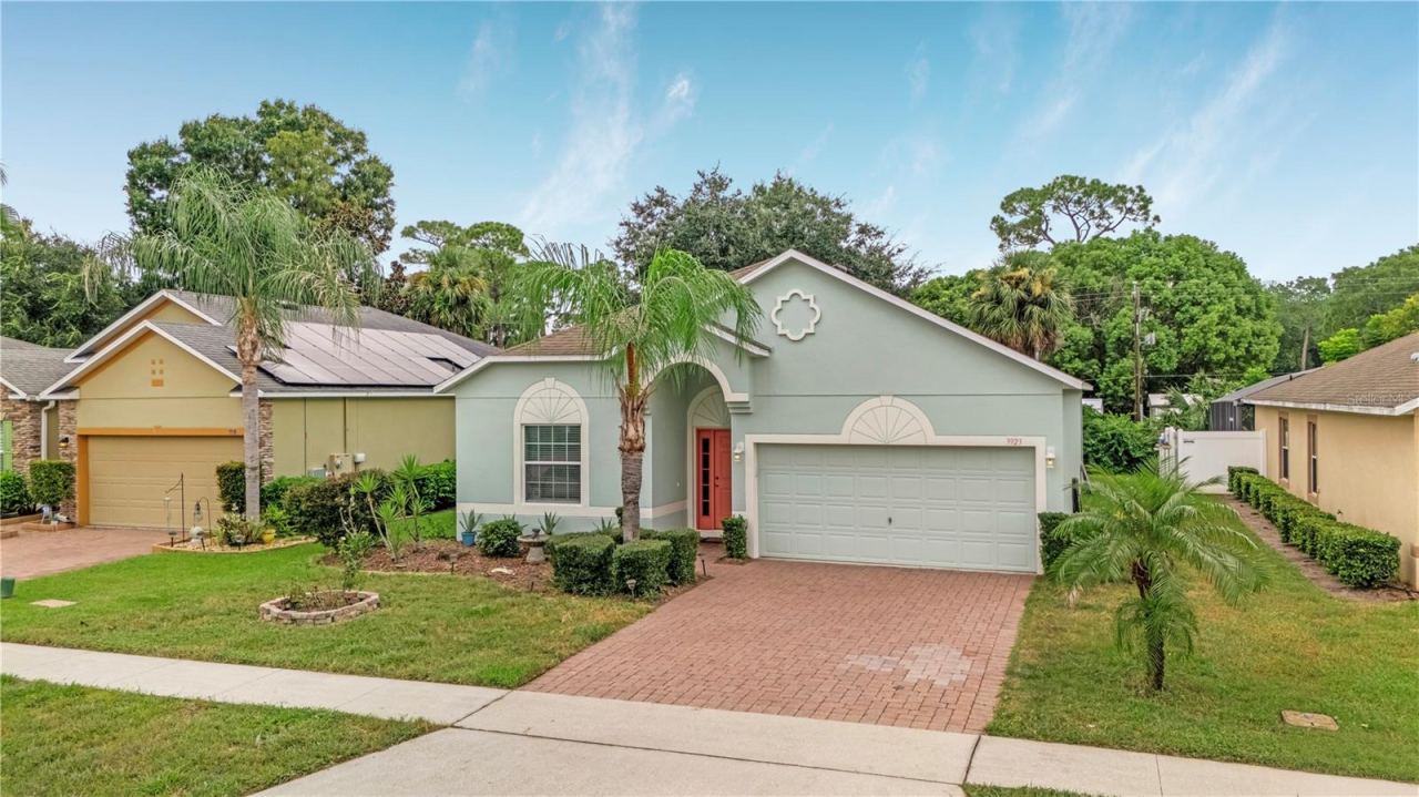 Photo 5 of 3923 Sunset Cove Dr, Port Orange, FL 32129
