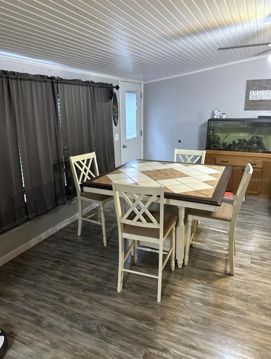 Photo 5 of 172 E Cowpen Lake Point Rd, Hawthorne, FL 32640